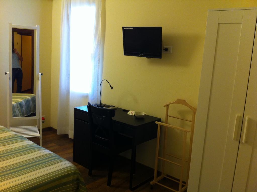 Albergo Il Cochino Montale  Exterior foto